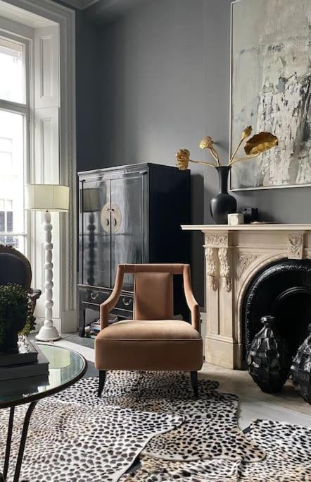 South Ken Designer Pad Apartment ลอนดอน ภายนอก รูปภาพ